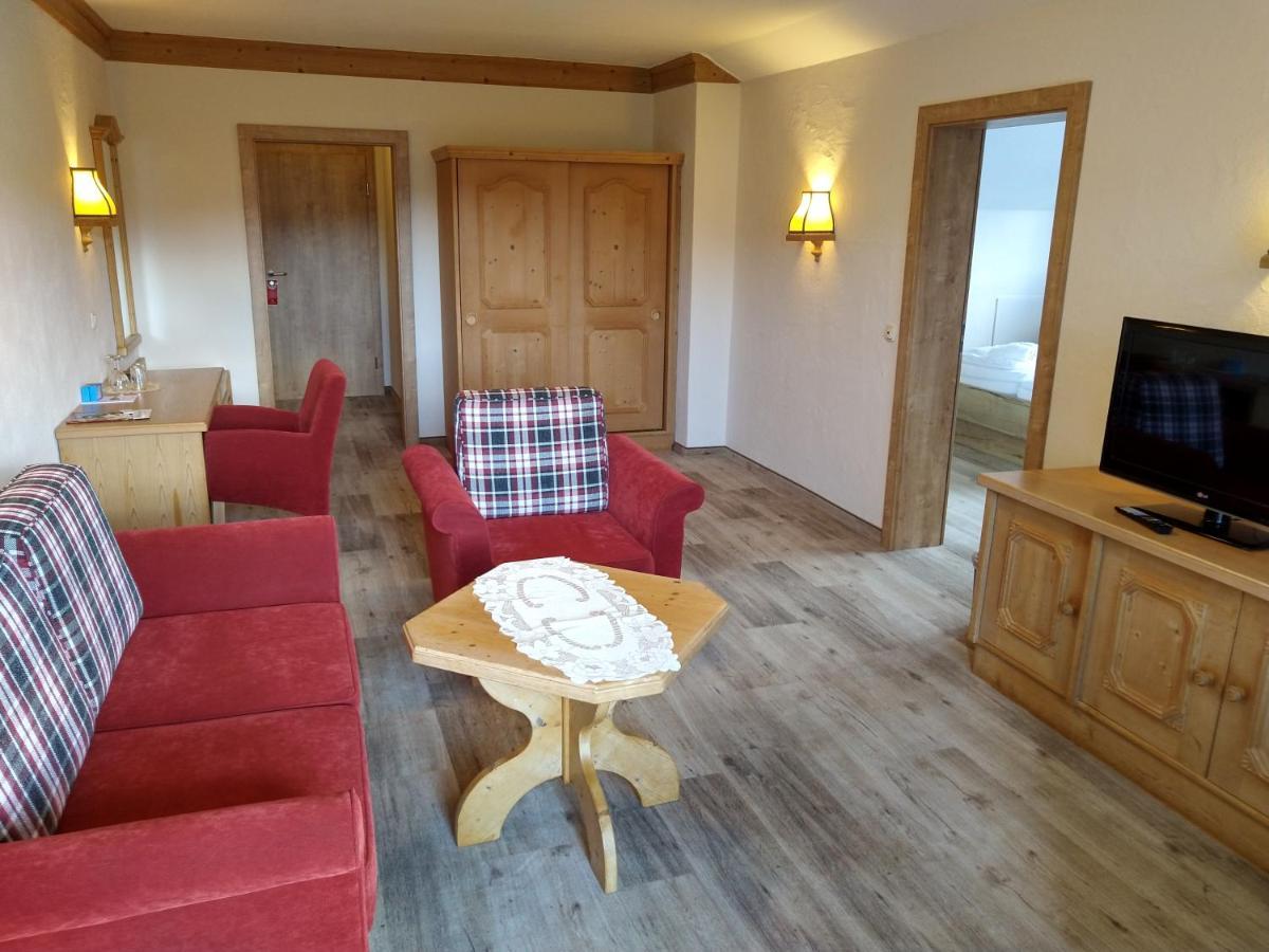 Wellnesshotel Buergerstuben Виллинген Экстерьер фото