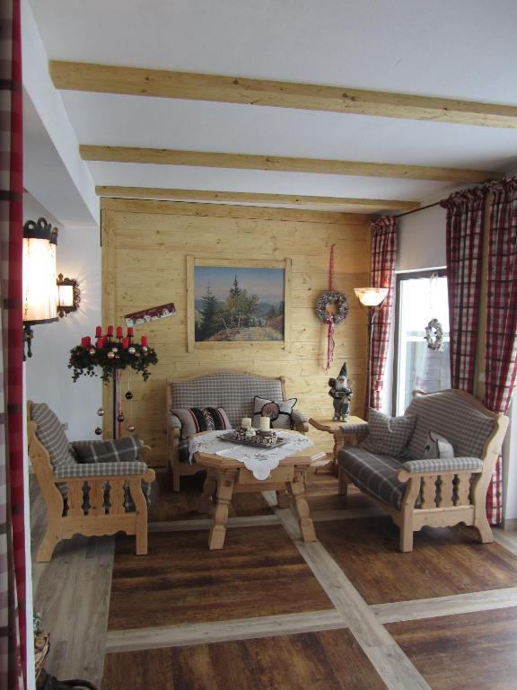 Wellnesshotel Buergerstuben Виллинген Экстерьер фото